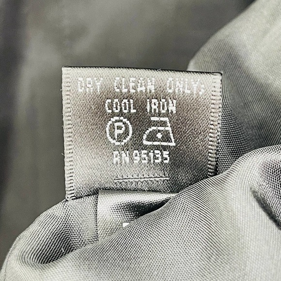 Lafayette 148 wool three button blazer - Picture 7 of 10